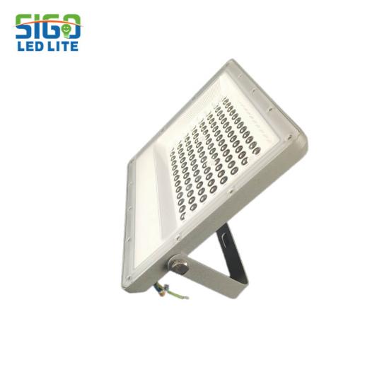 IP66 étanche Extérieur Luminaires d'inondation 10W à LED de 3 ans de  garantie 50W Jardin lumière à LED - Chine Éclairage extérieur, le  projecteur extérieur